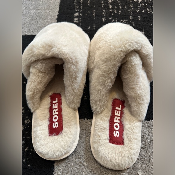 Sorel Go Mail Run Faux Fur Slide Slipper size 8 - Picture 2 of 6